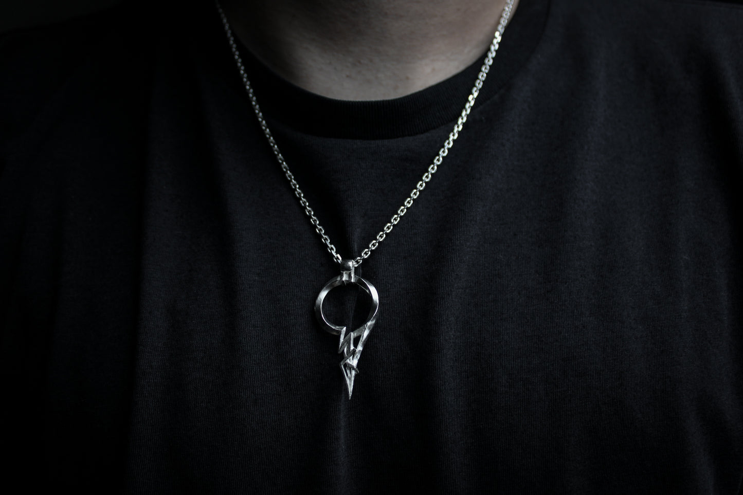 [POLISHED] INVERSE GAIN PENDANT