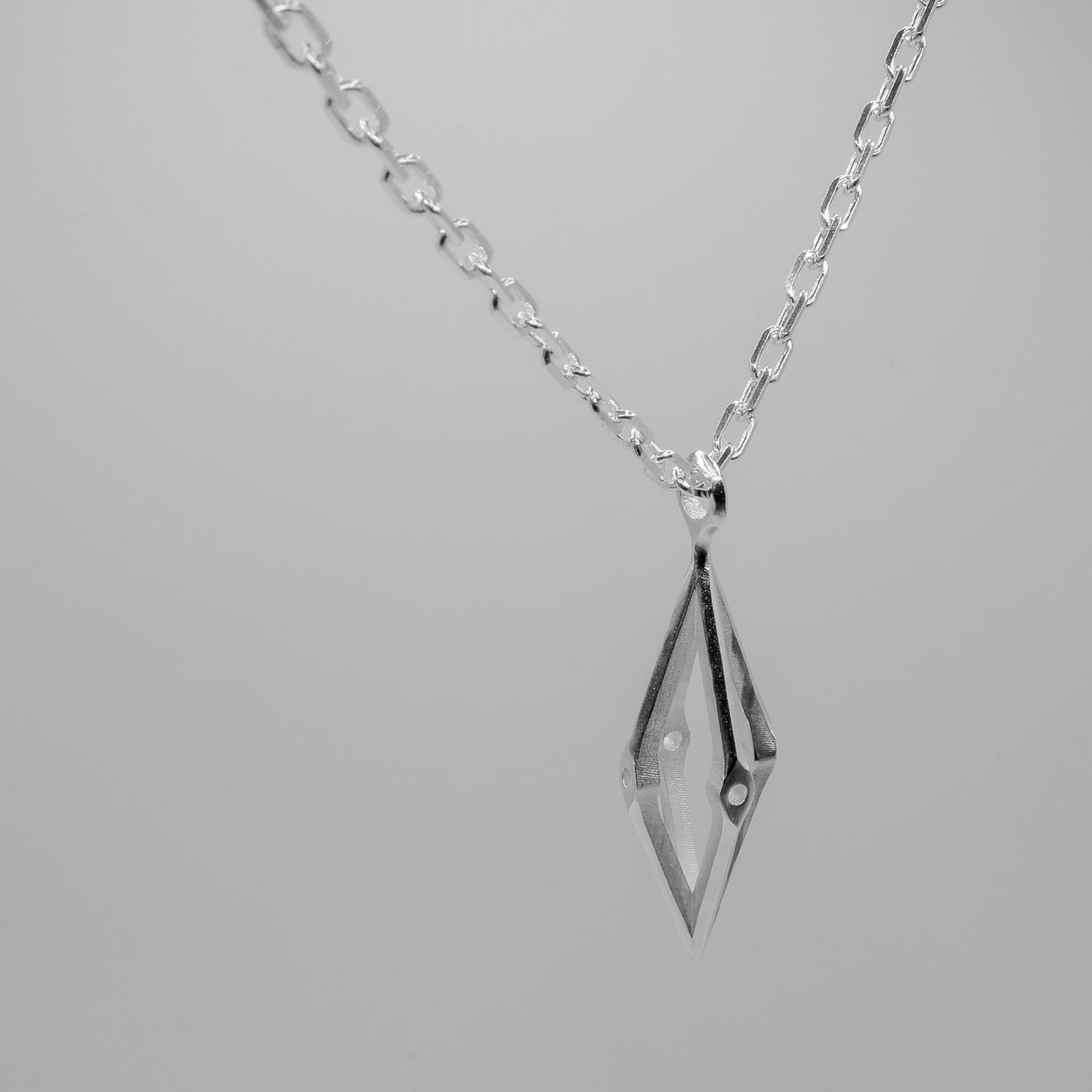 [POLISHED] TRUSS PENDANT